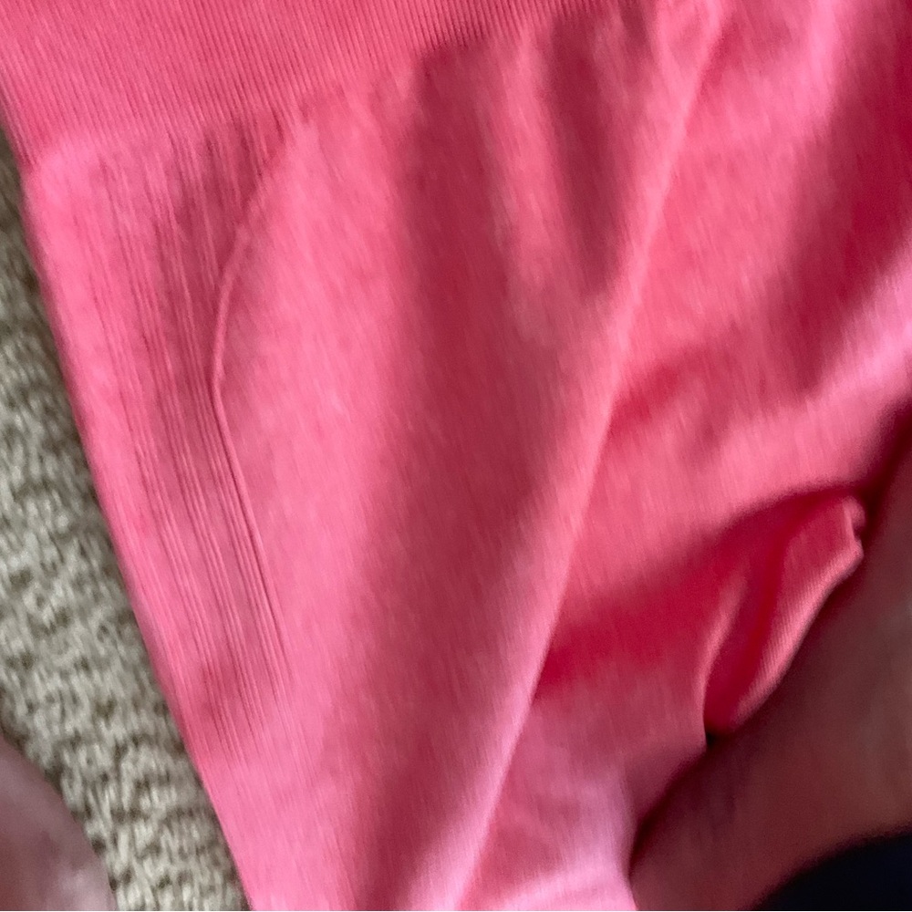 Three piece workout set - image 10